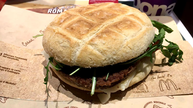 McItaly Romagnola – Abbiamo provato il nuovo panino McDonald's al posto vostro